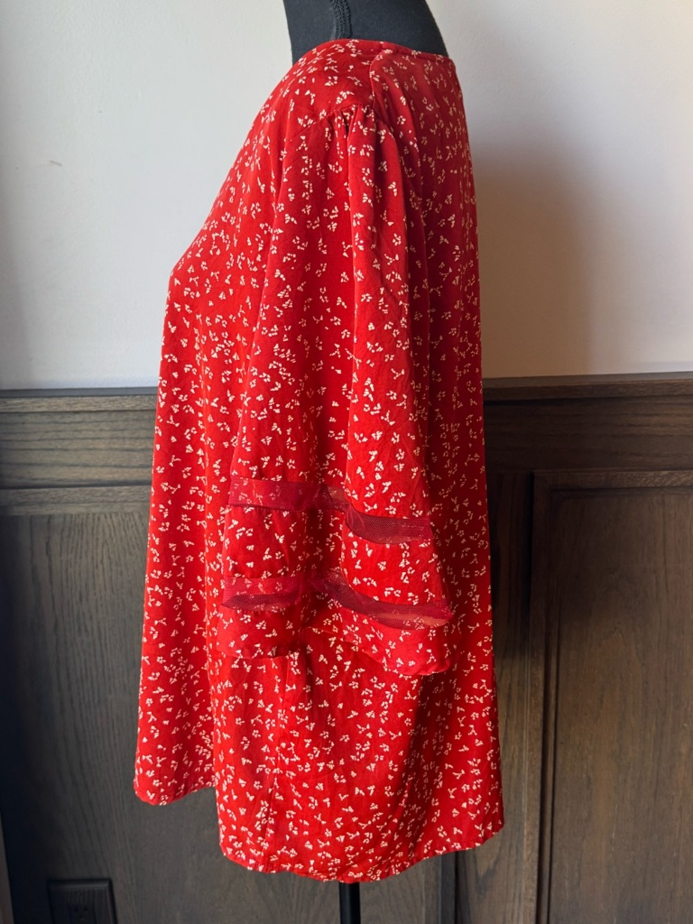 Red Orange V-Neck Women's Top with Ruffle Sleeves XL - Picture 3 of 8